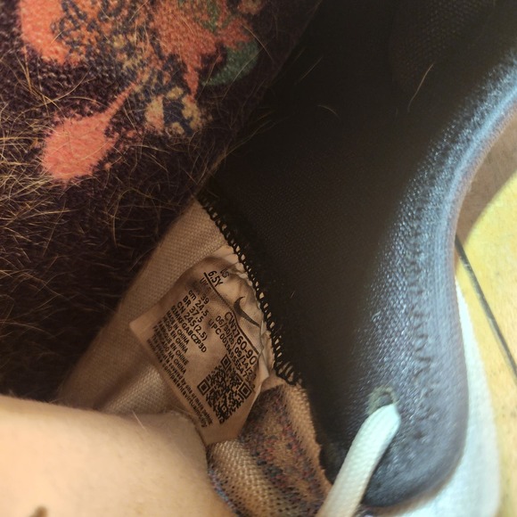 LeBron Witness 6 Kids Basketball Shoes Sneakers Coconut Milk Polarized Blue 4.5 - Picture 11 of 11